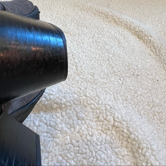 Sam Edelman Rubin Bootie Ankle Boot Grey Suede Silver Grommets - Picture 7 of 8